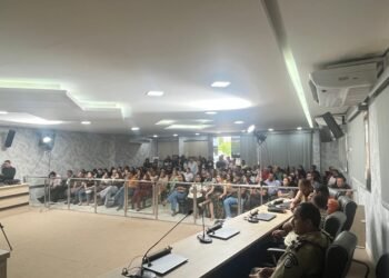 Audiência pública lota Câmara e consolida transparência do primeiro ano da gestão Moab Santana