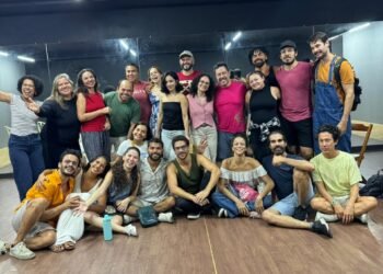 COLETIVO AVOANTES VIRA PALCO PARA GRANDES REFERÊNCIAS CULTURAIS DO NORDESTE