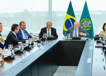 Governo prevê aumento de etanol na gasolina de 30% para até 32%