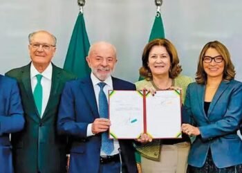 Fim da “taxa das blusinhas” terá revisão periódica dos impactos na indústria