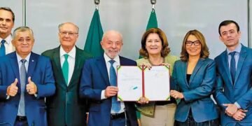 Fim da “taxa das blusinhas” terá revisão periódica dos impactos na indústria